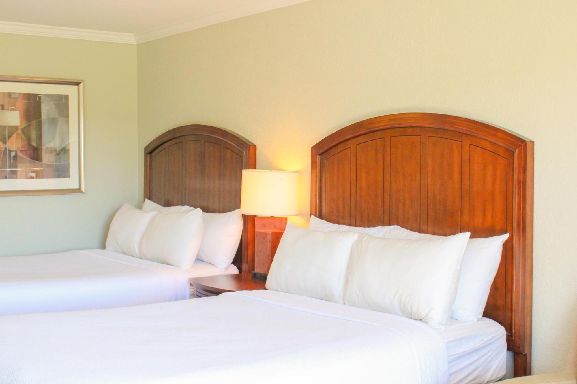 ברנסטייבל Cape Cod Irish Village - The Emerald Resort מראה חיצוני תמונה
